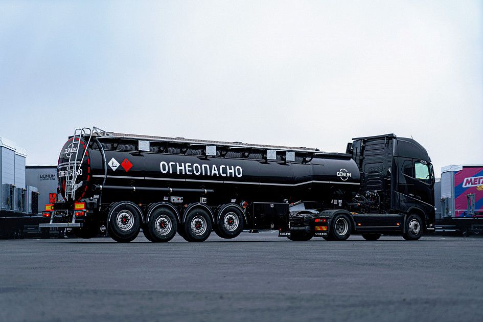 Бензовоз 32 м3 четырёхосный